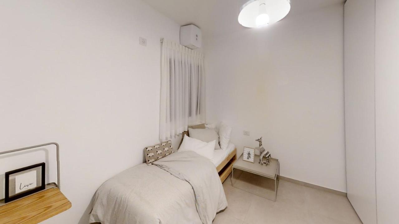Luxury 3&4 Bedroom New Apartments - Close To The Beach & Bahai Gardens ハイファ エクステリア 写真